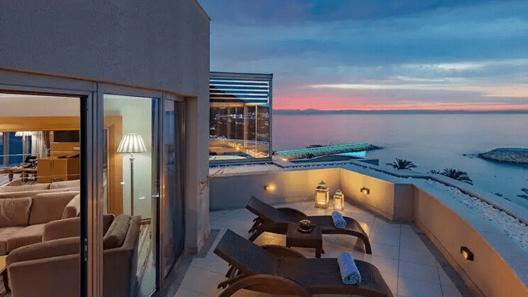 King Suite with Private Jacuzzi